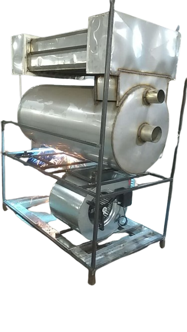 تصویر کامل از یک کوره هوای گرم تمام استیل از نمای نزدیک